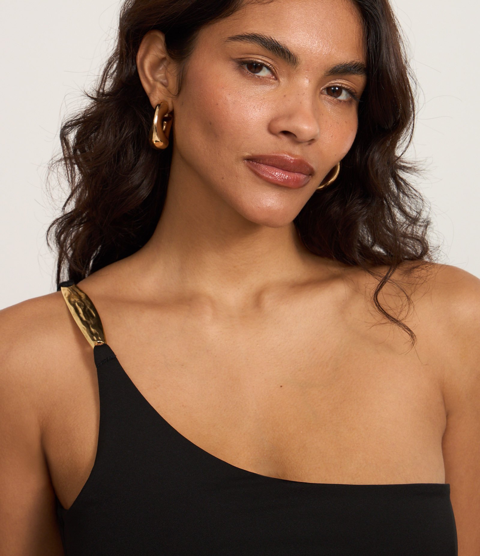 Body Ombro Só em Jersey com Franzido Lateral Preto 1