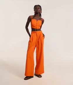 Calça Wide Leg Alfaiatada com Cintinho Embutido