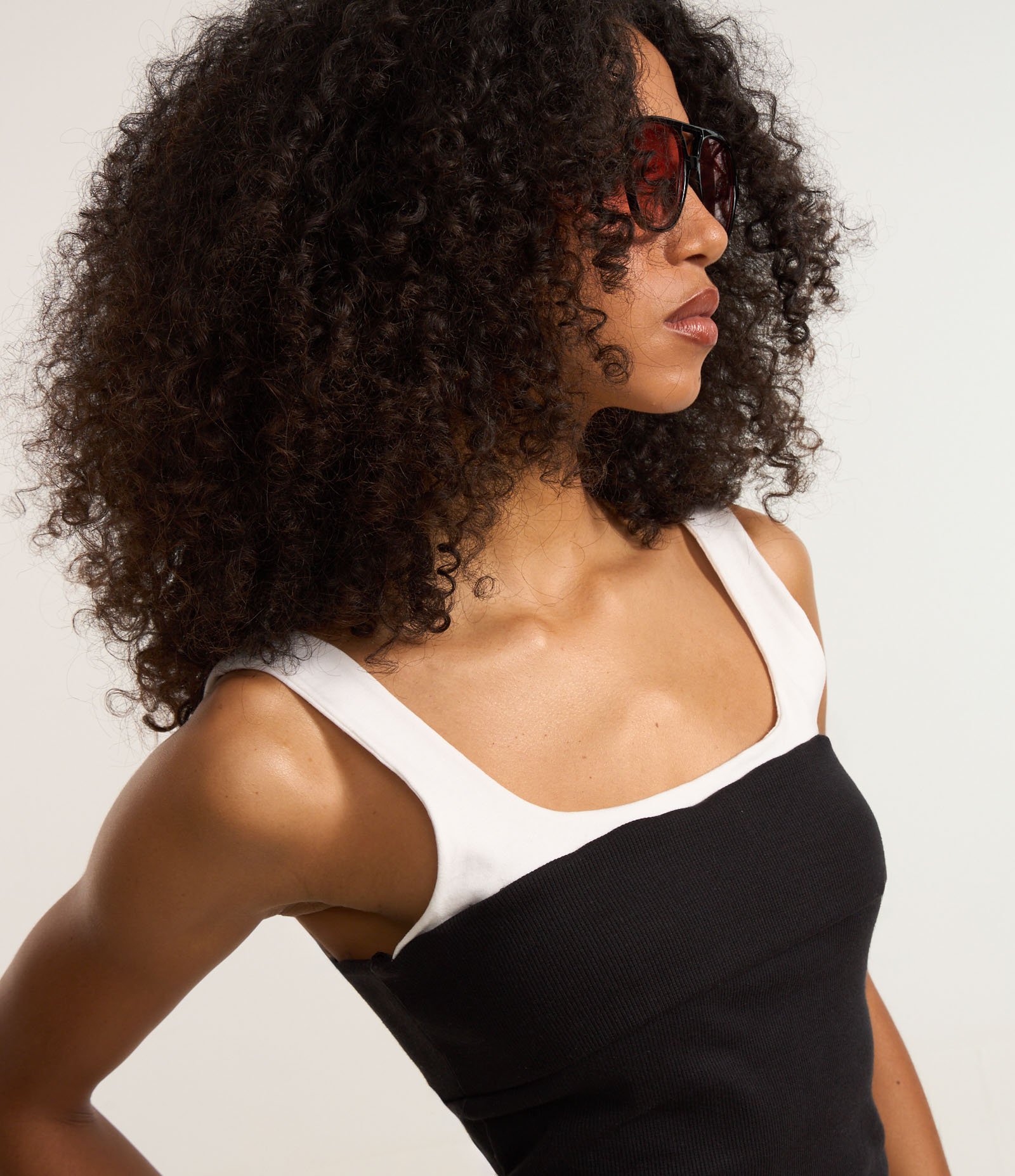 Blusa em Ribana Bicolor com Pala Dupla Preto 4