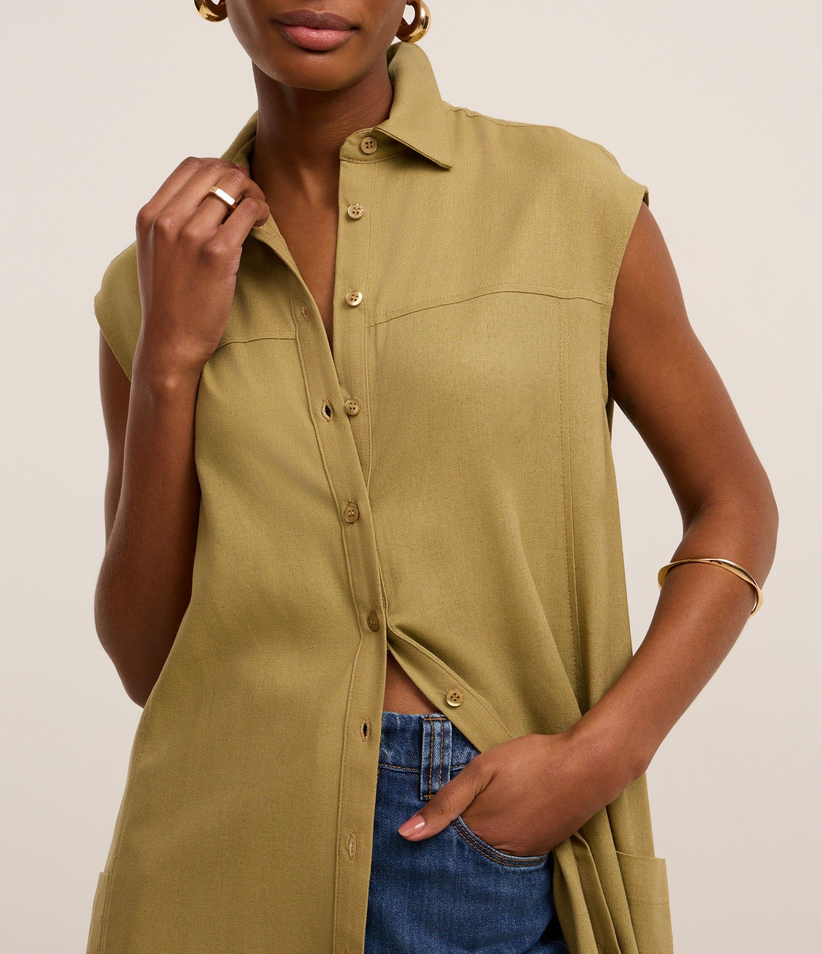 Vestido Chemise Evasê em Viscolinho com Bolsos Verde 3