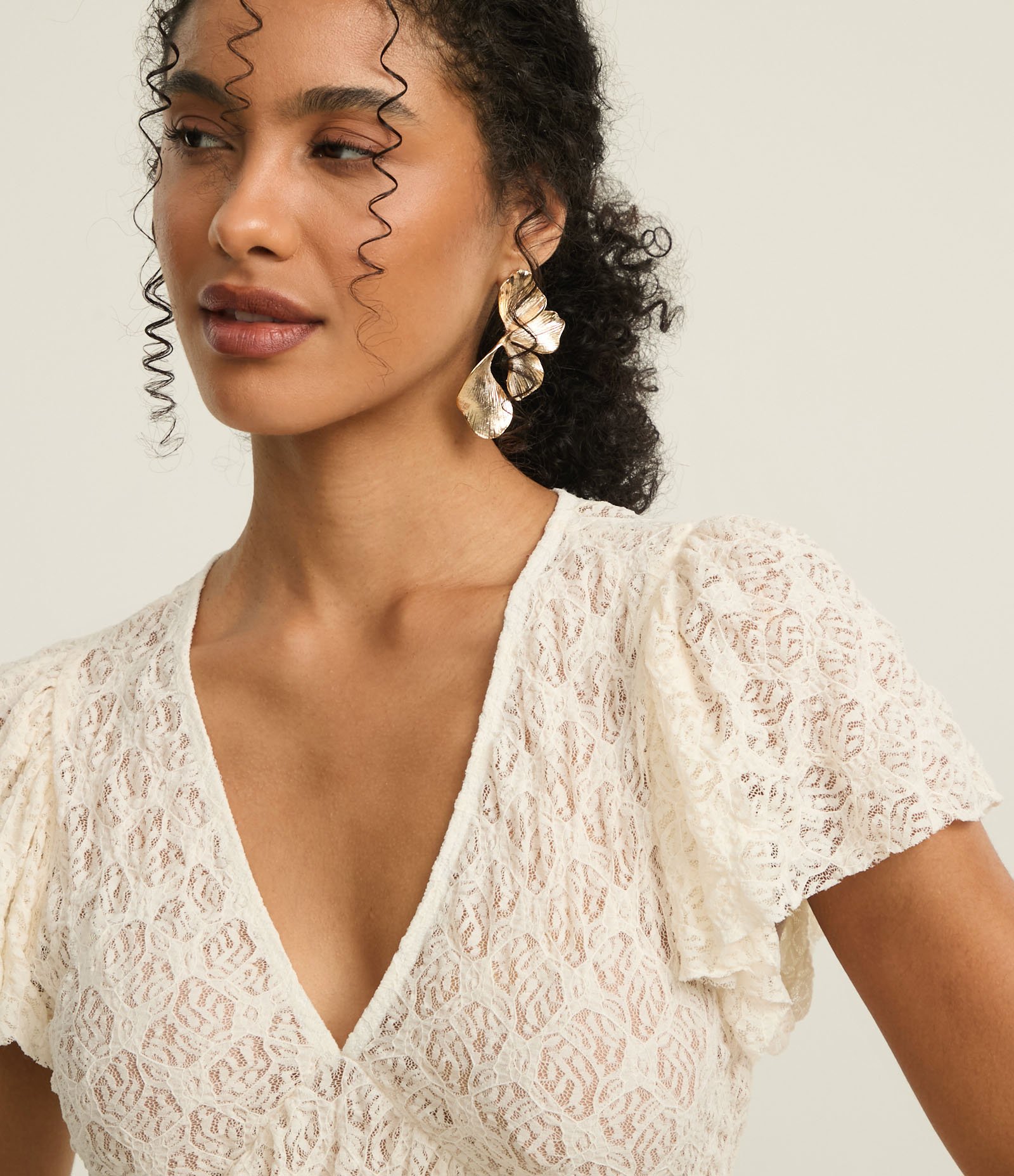 Blusa em Renda com Manga Bufante e Textura Diferenciada Off White 5