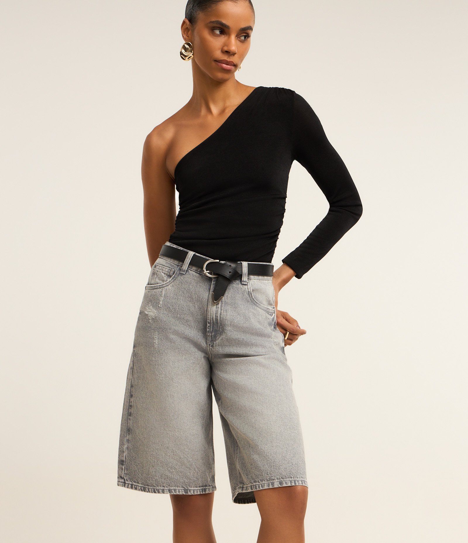 Bermuda Jorts em Jeans com Cintura Baixa Cinza 4