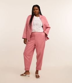 Calça Cenoura em Alfaiataria Curve & Plus Size