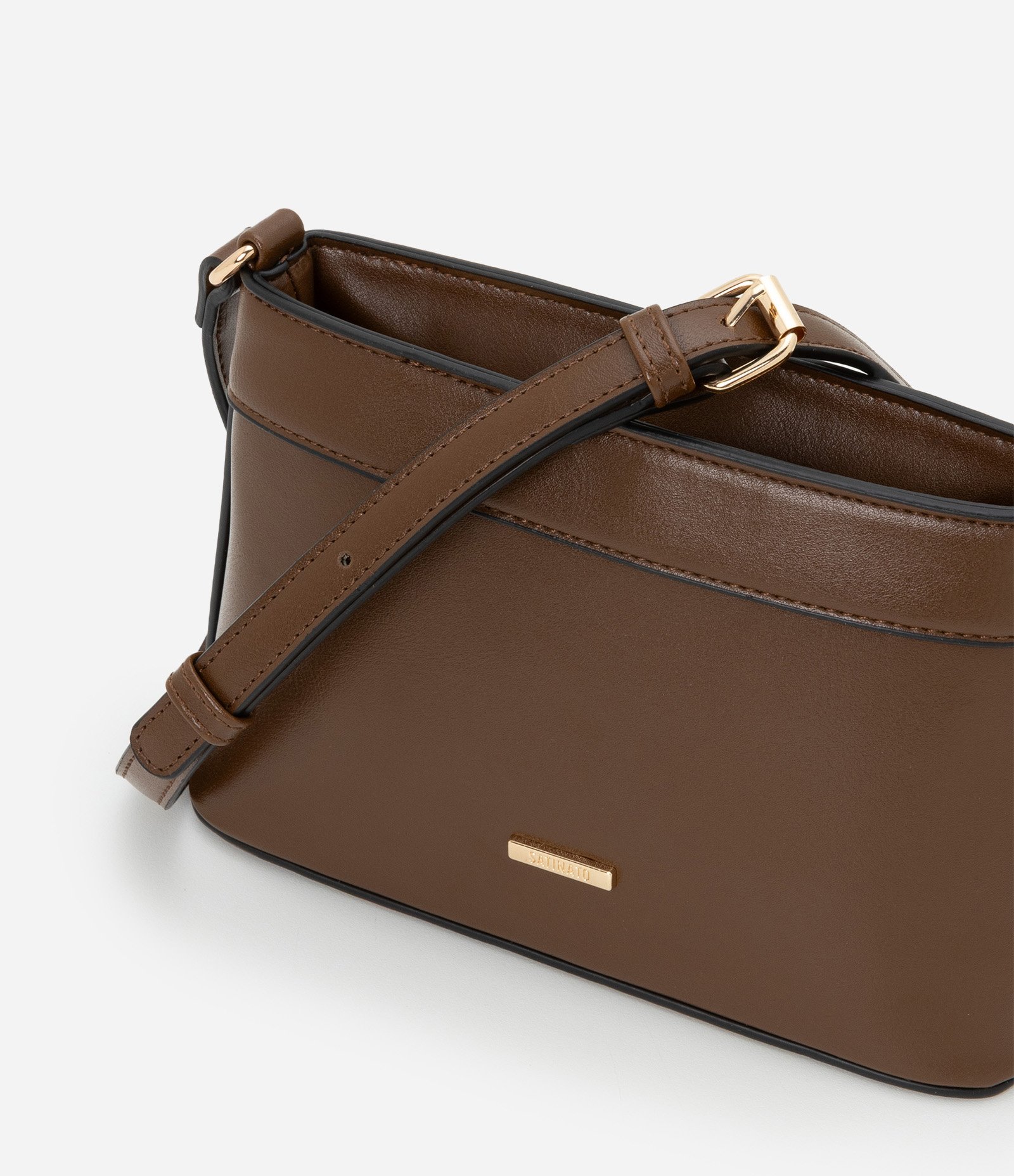 Bolsa Transversal Pequena com Alça Longa Marrom 6