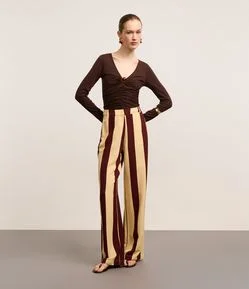 Calça Pantalona Listrada em Viscolinho Bicolor