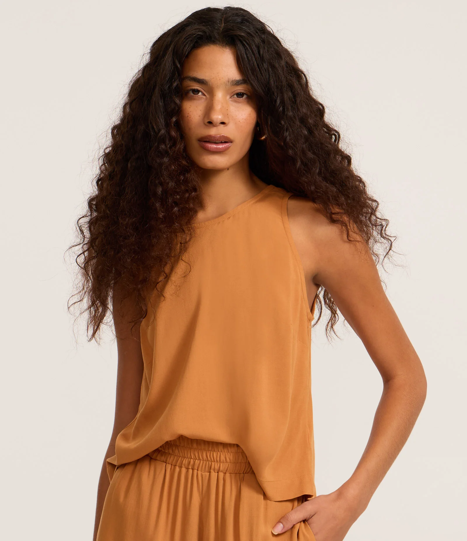 Blusa Regular em Chalis Sem Mangas Laranja 1