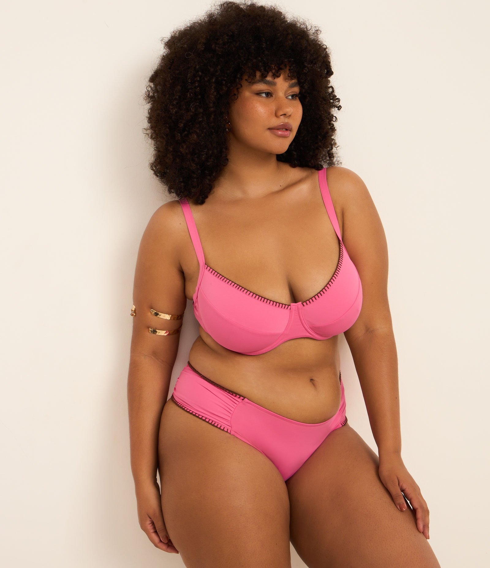 Biquíni Calcinha Borboleta em Microfibra com Detalhe de Crochê Curve & Plus Size Rosa 1