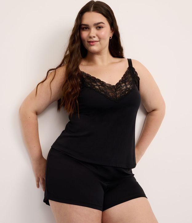 Pijama Short Doll em Liganete com Detalhe de Renda Curve e Plus Size