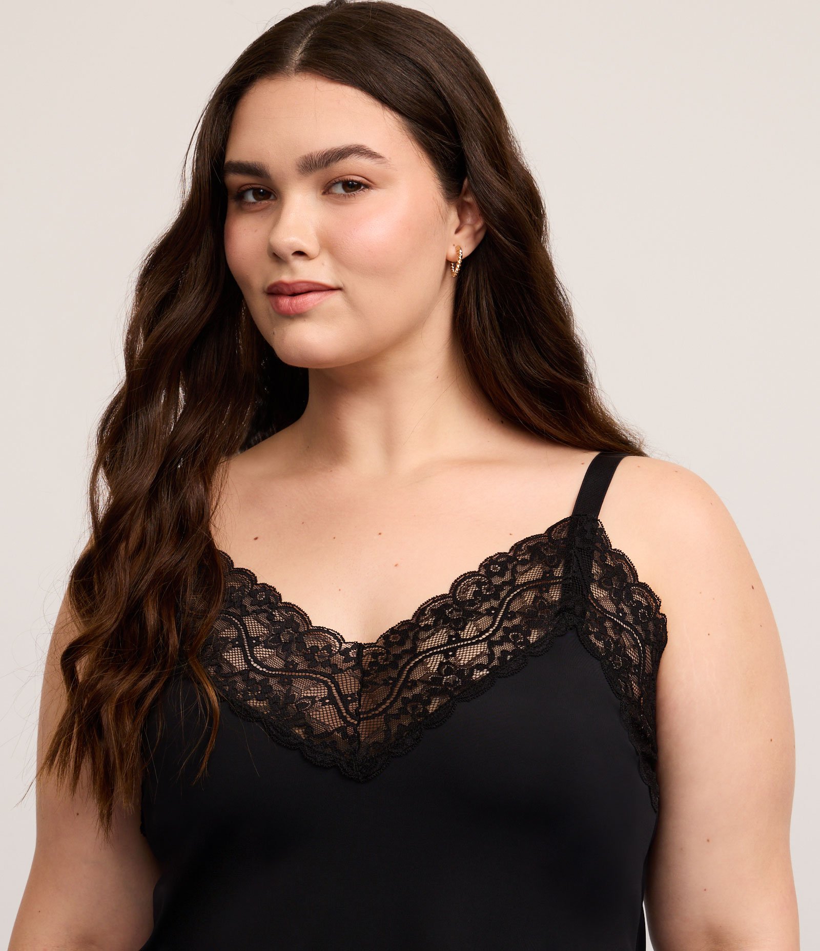 Pijama Short Doll em Liganete com Detalhe de Renda Curve & Plus Size Preto 3