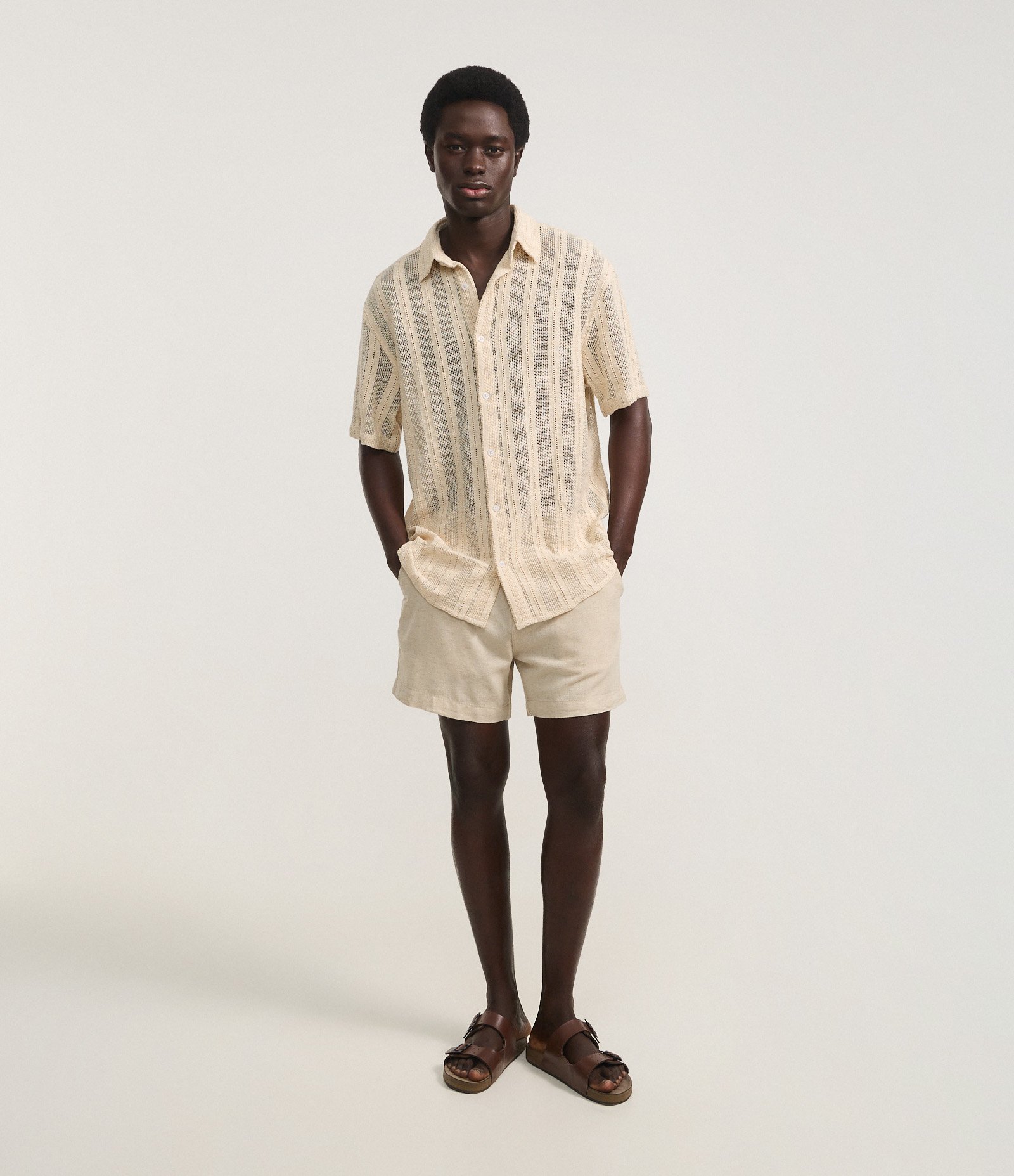 Camisa Comfort em Algodão Texturizada com Trançado Vertical Bege 2