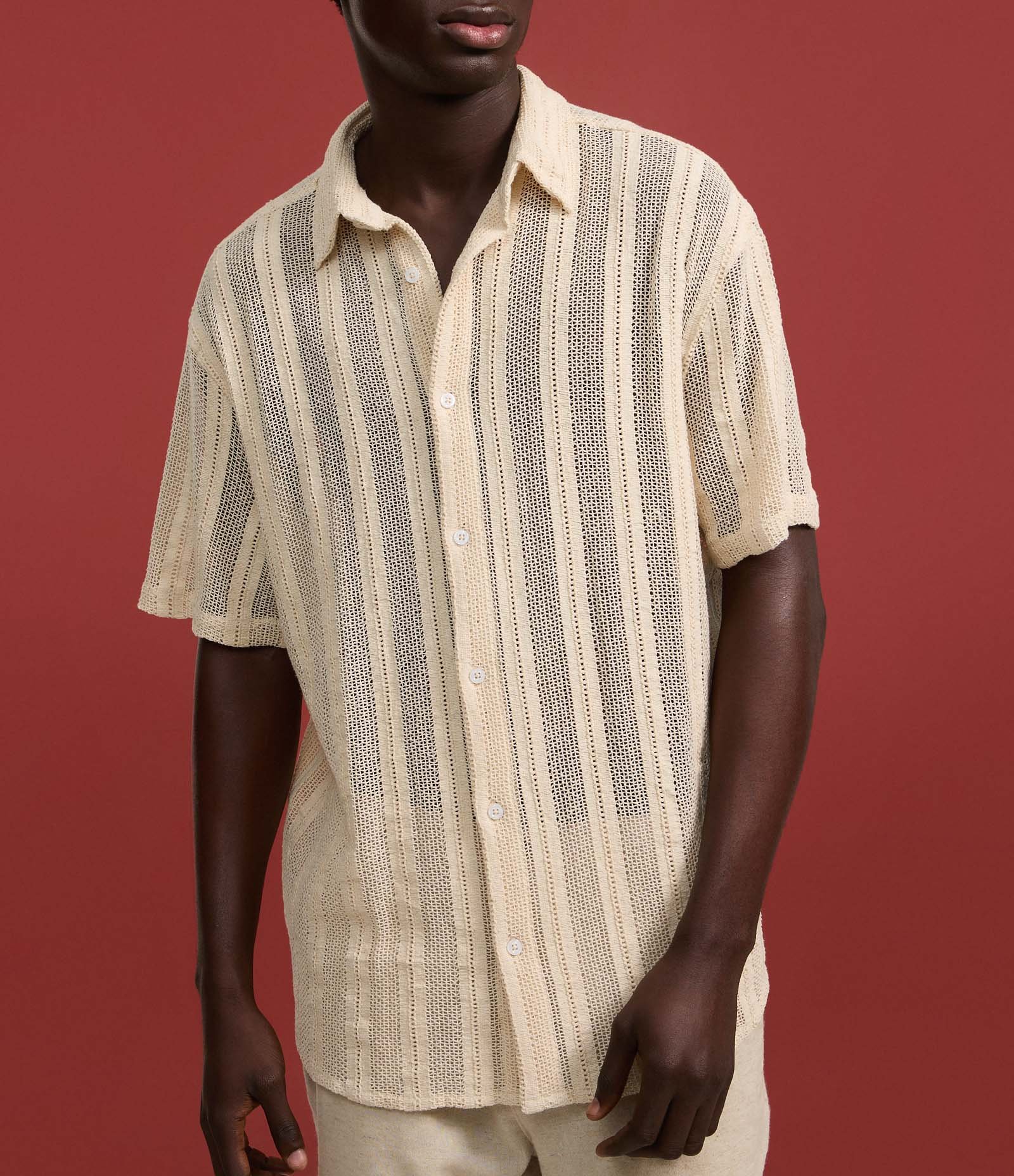 Camisa Comfort em Algodão Texturizada com Trançado Vertical Bege 4