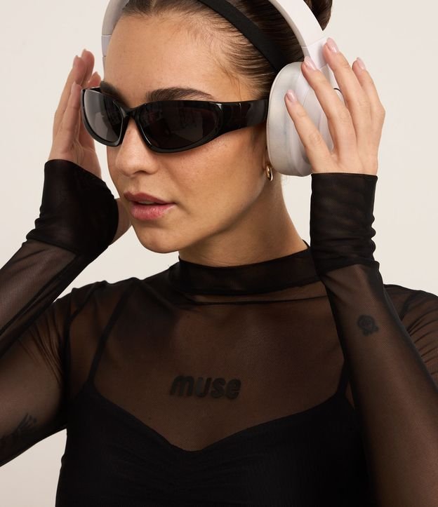 Blusa Esportiva em Tule com Golinha e Estampa Muse