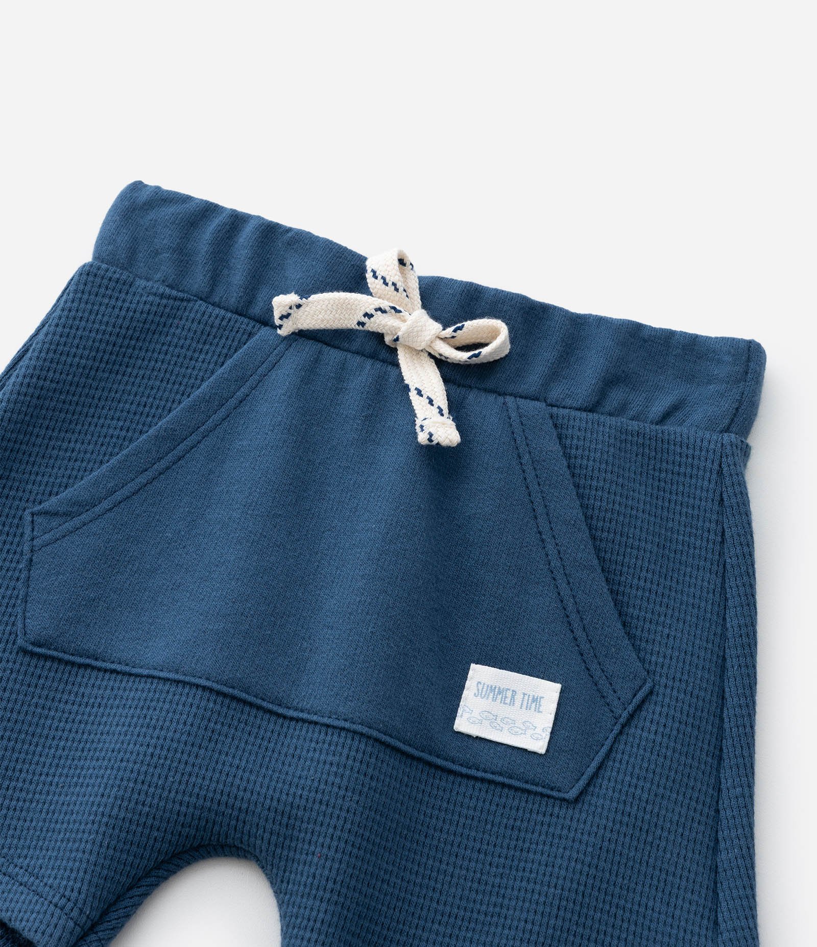 Bermuda Infantil com Bolso Canguru e Textura Waffle - Tam 0 a 18 Meses Azul 6