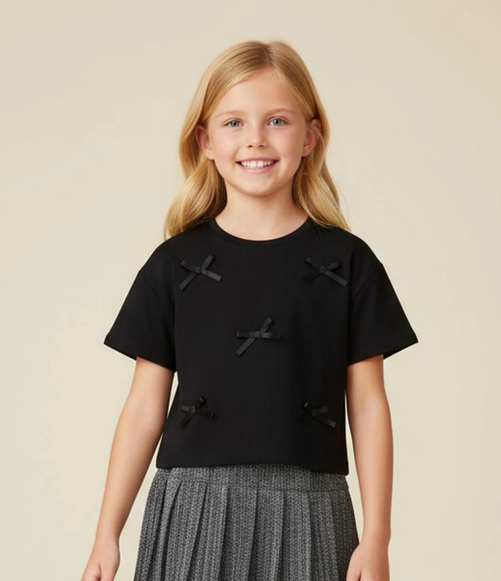 Camiseta Boxy Infantil com Lacinhos Aplicados - Tam 5 a 14 anos Preto 1