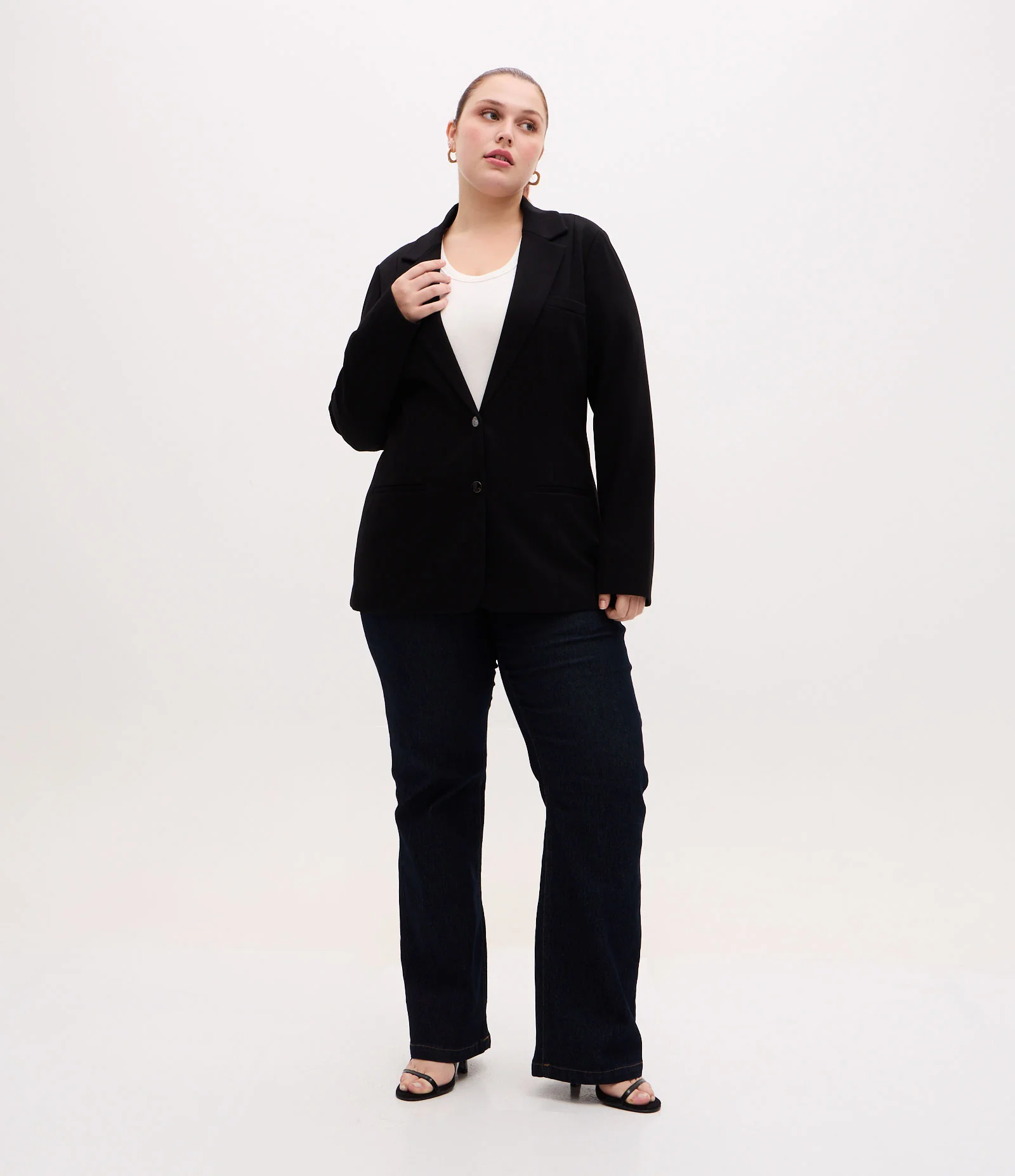 Blazer Slim Alongado em Ponto Roma Curve & Plus Size Preto 2