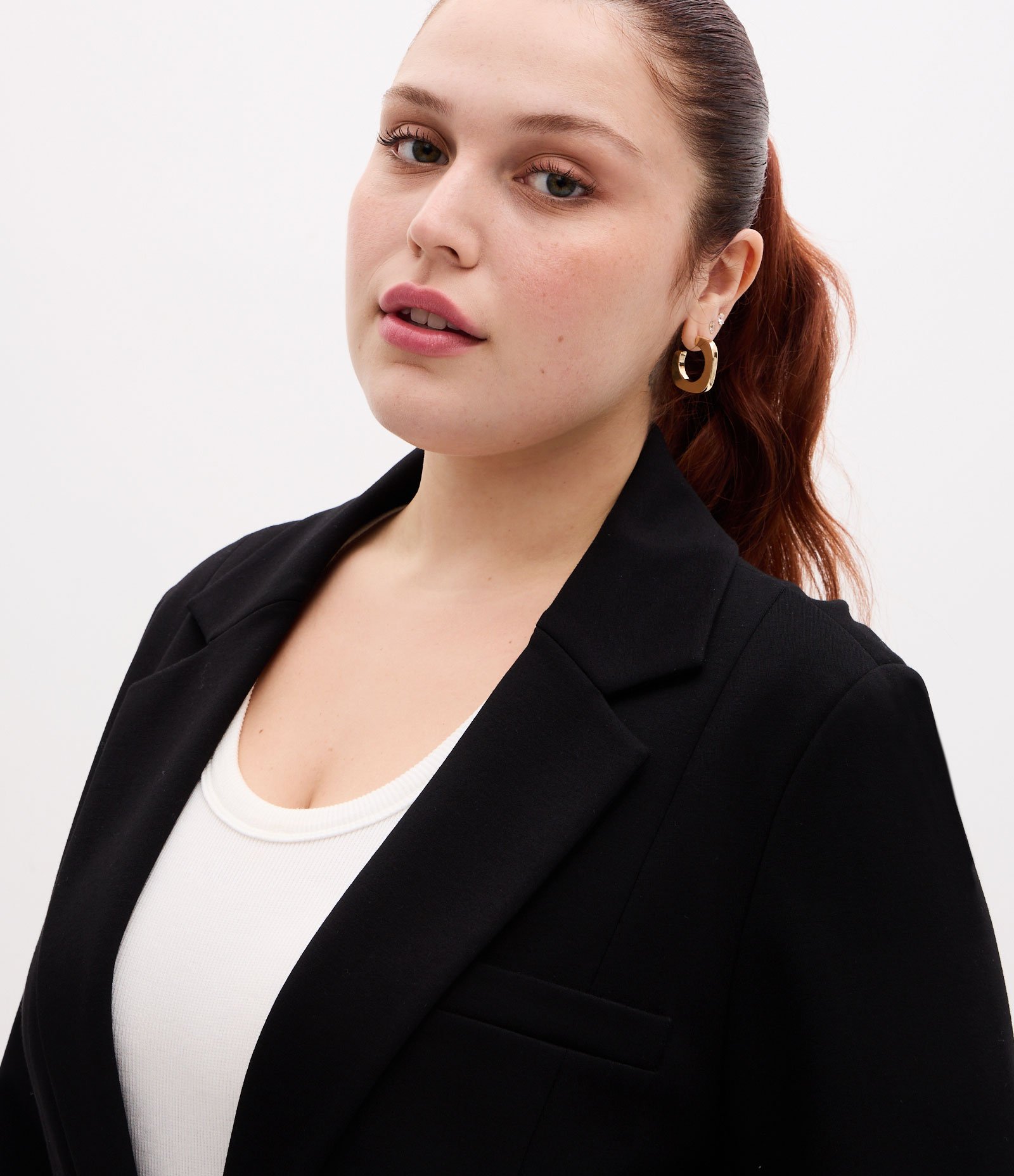 Blazer Slim Alongado em Ponto Roma Curve & Plus Size Preto 3