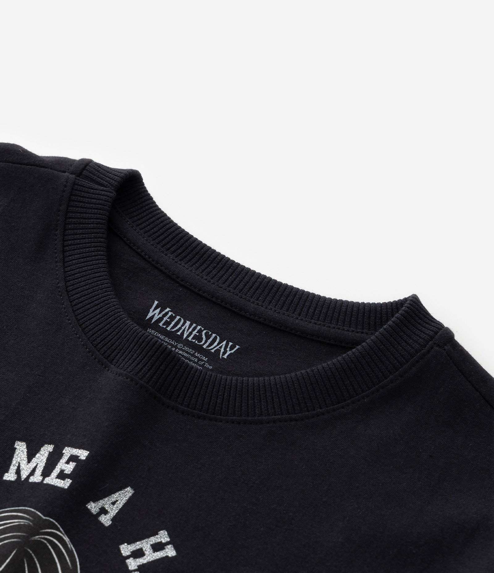Camiseta Infantil com Estampa da Wandinha - Tam 5 a 14 Anos Preto 4