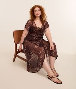 Saída de Praia Vestido Envelope em Tule com Estampa Animal Print Onça Curve & Plus Size