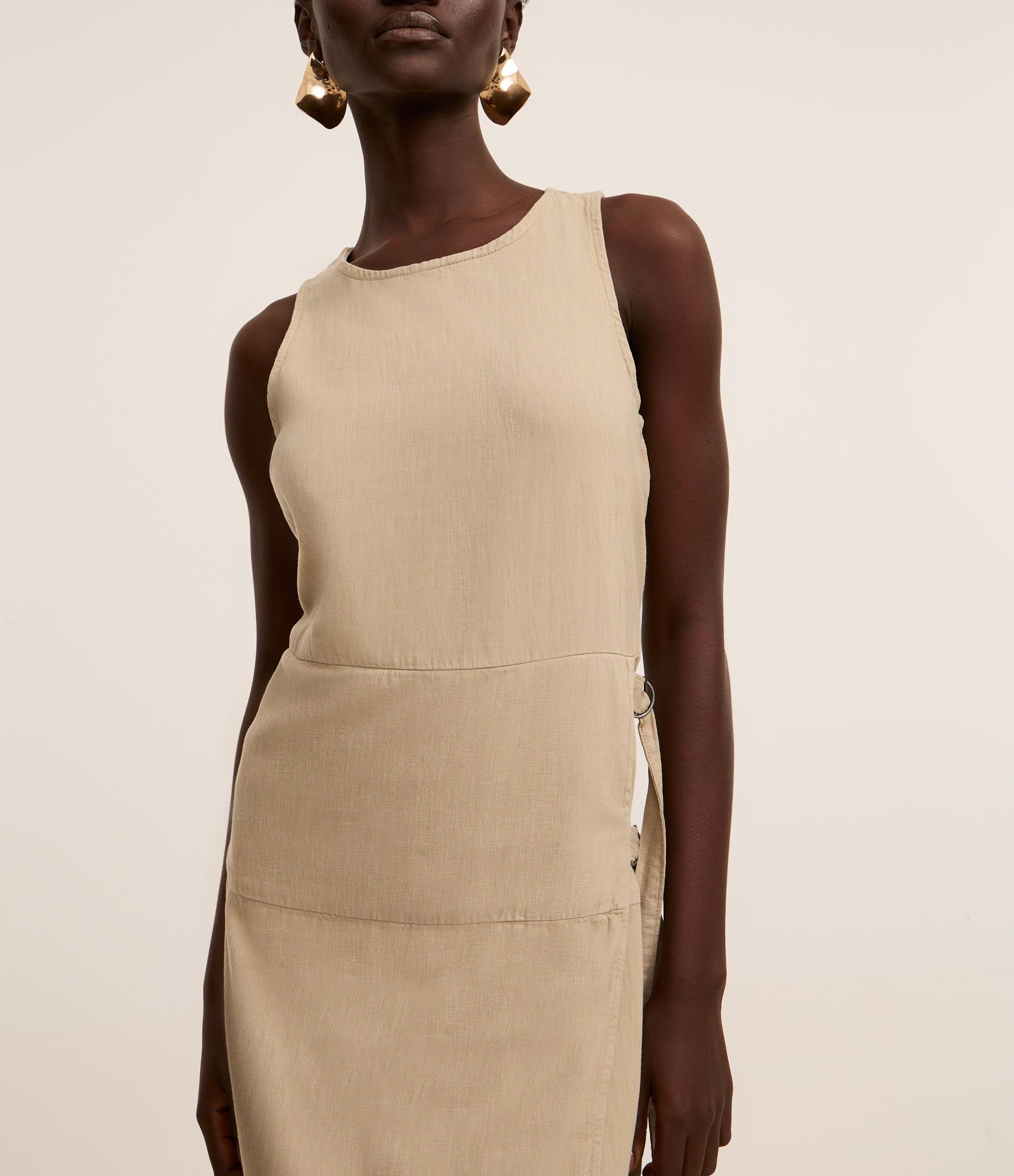 Vestido Midi em Sarja com Recortes e Amarrações Bege 3