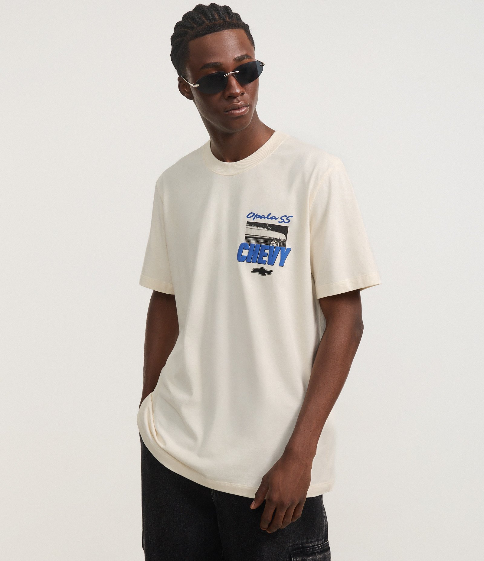 Camiseta Comfort em Algodão com Estampa  Chevrolet Bege 1