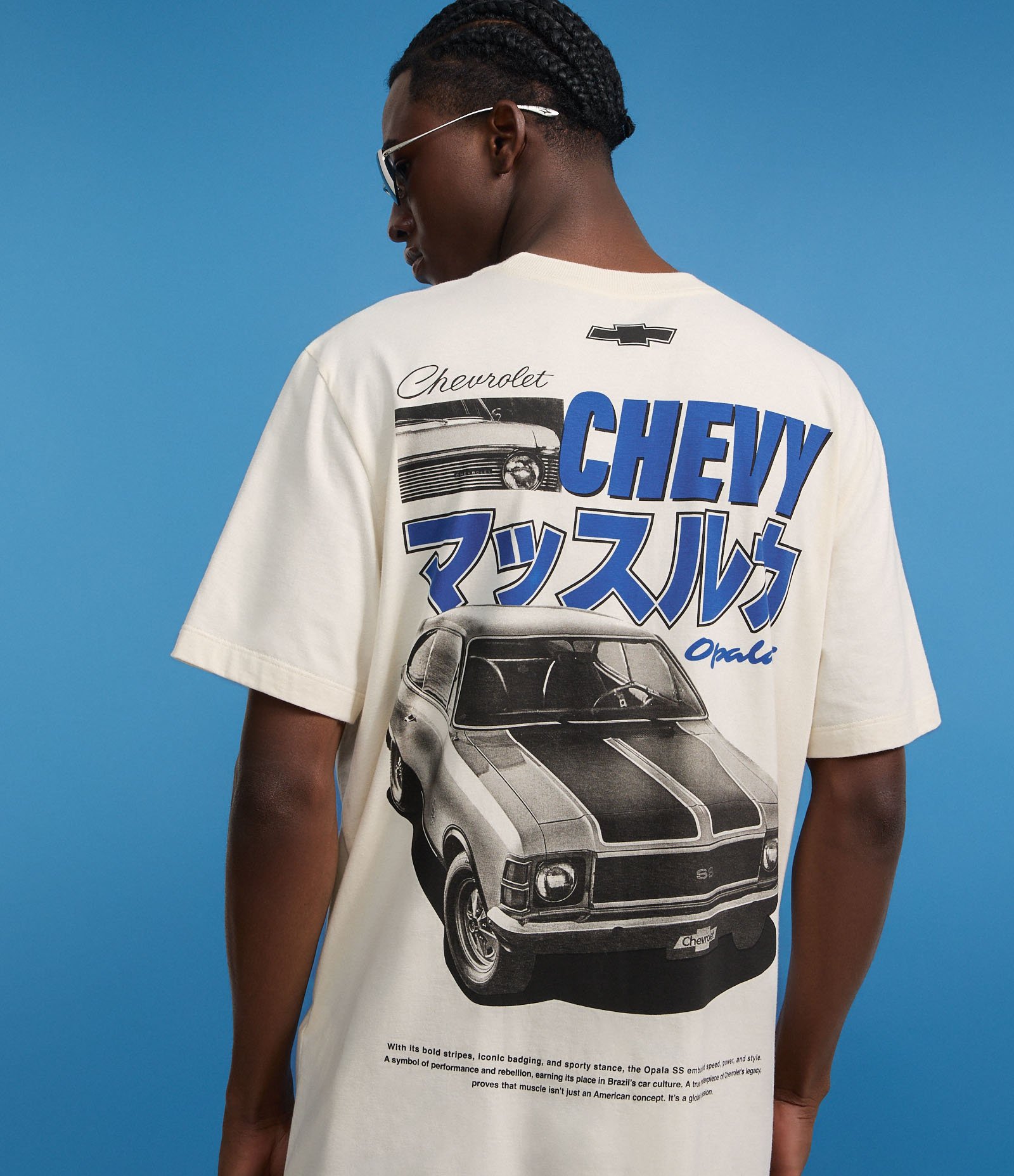 Camiseta Comfort em Algodão com Estampa  Chevrolet Bege 3