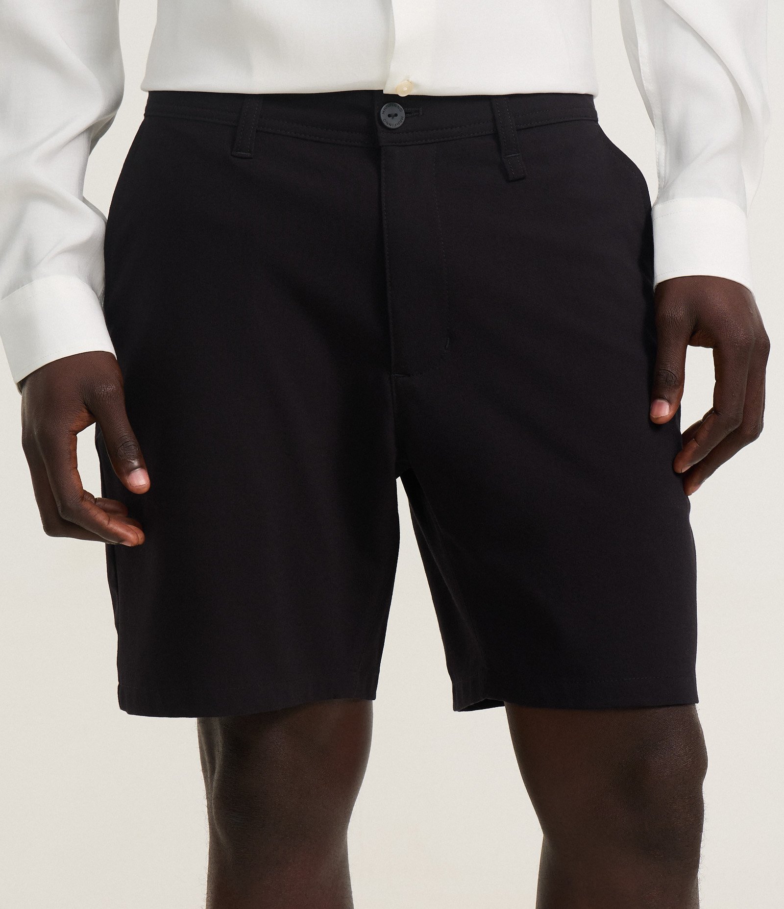 Bermuda Slim em Sarja Alfaiatada Preto 2