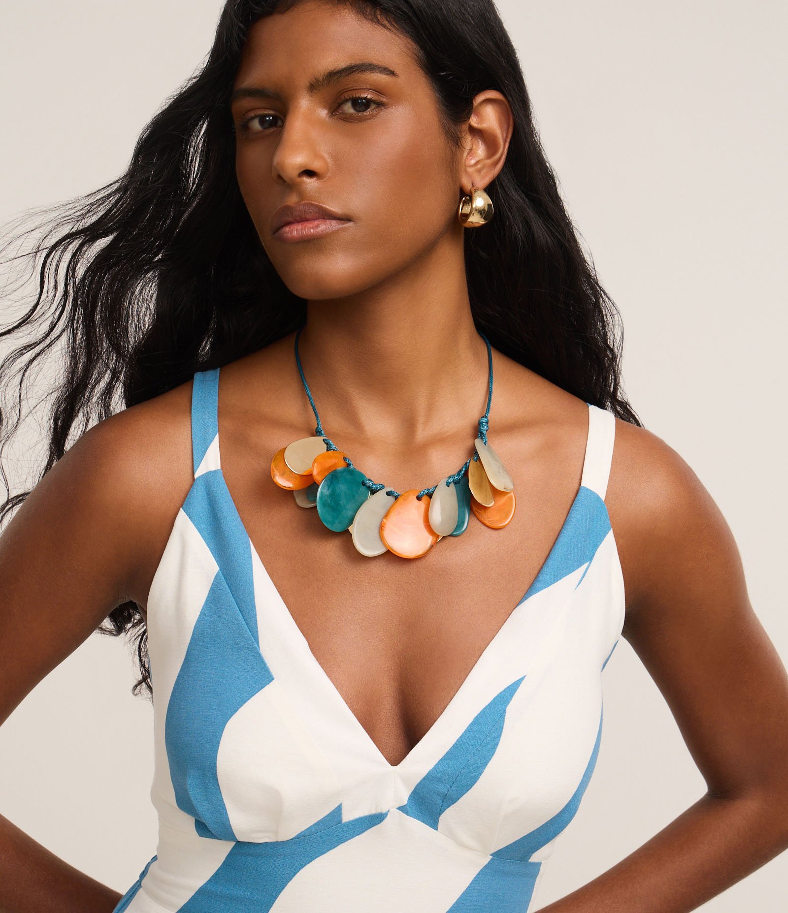 Vestido Evasê Long Midi em Viscolinho com Listras Diagonais Azul/Branco 3