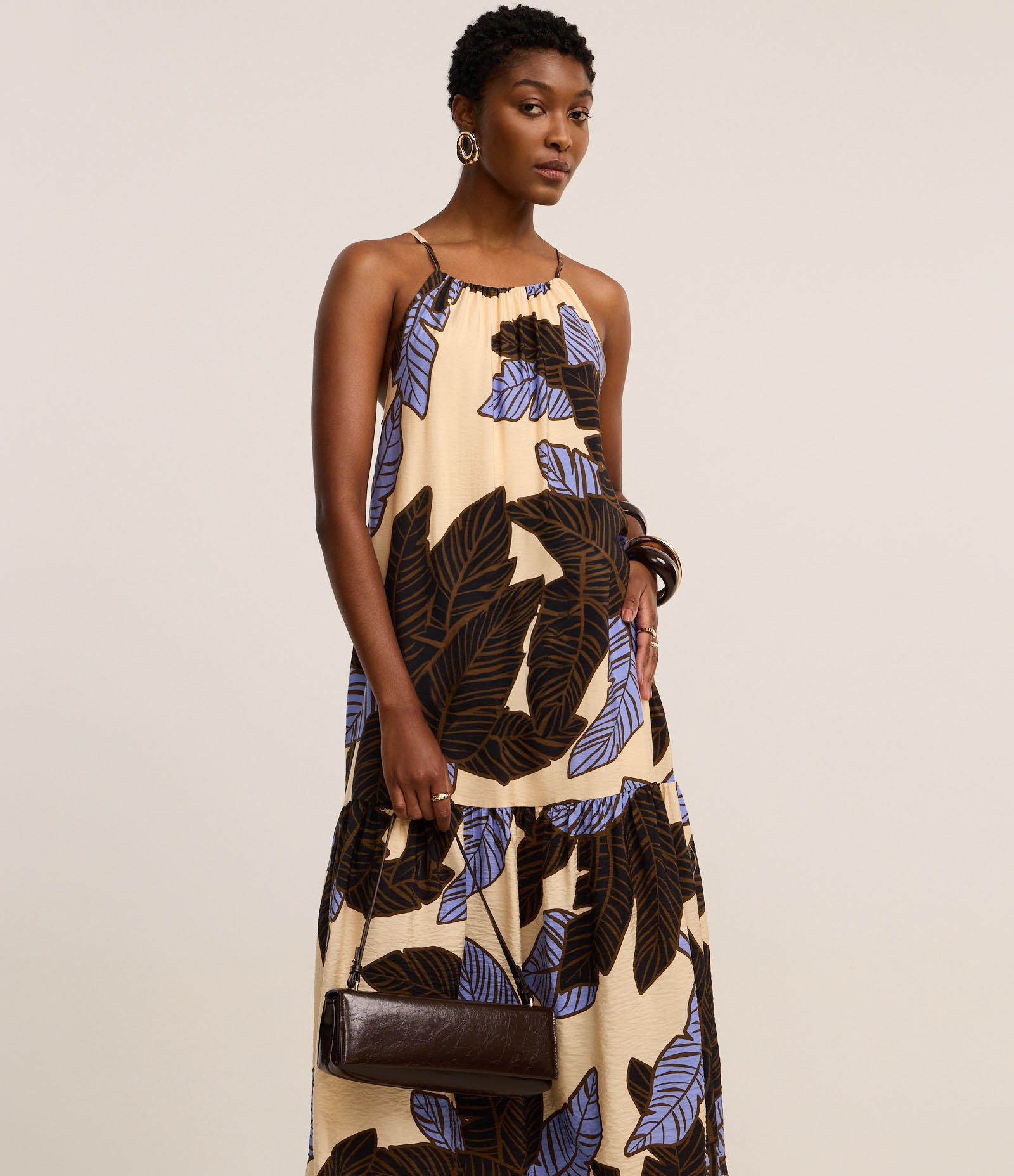 Vestido Evasê Frente Única em Viscose com Estampa Folhagem Bege/Azul/Preto 3