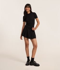 Short Saia em Ponto Roma com Pregas