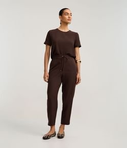 Calça Fluida em Crepe com Cós Elástico e Amarração