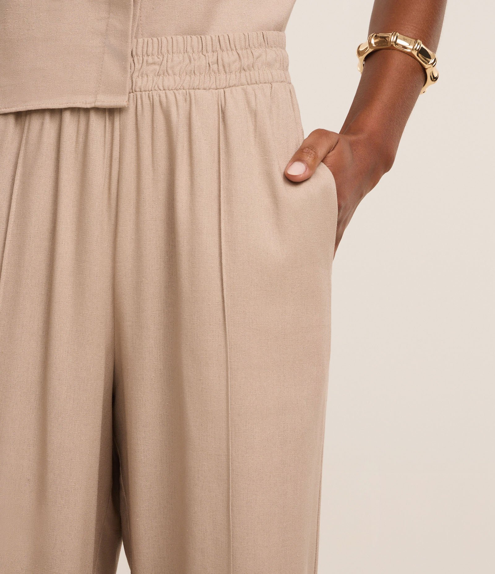 Calça Pantalona em Viscolinho com Cós Elástico Cinza 4