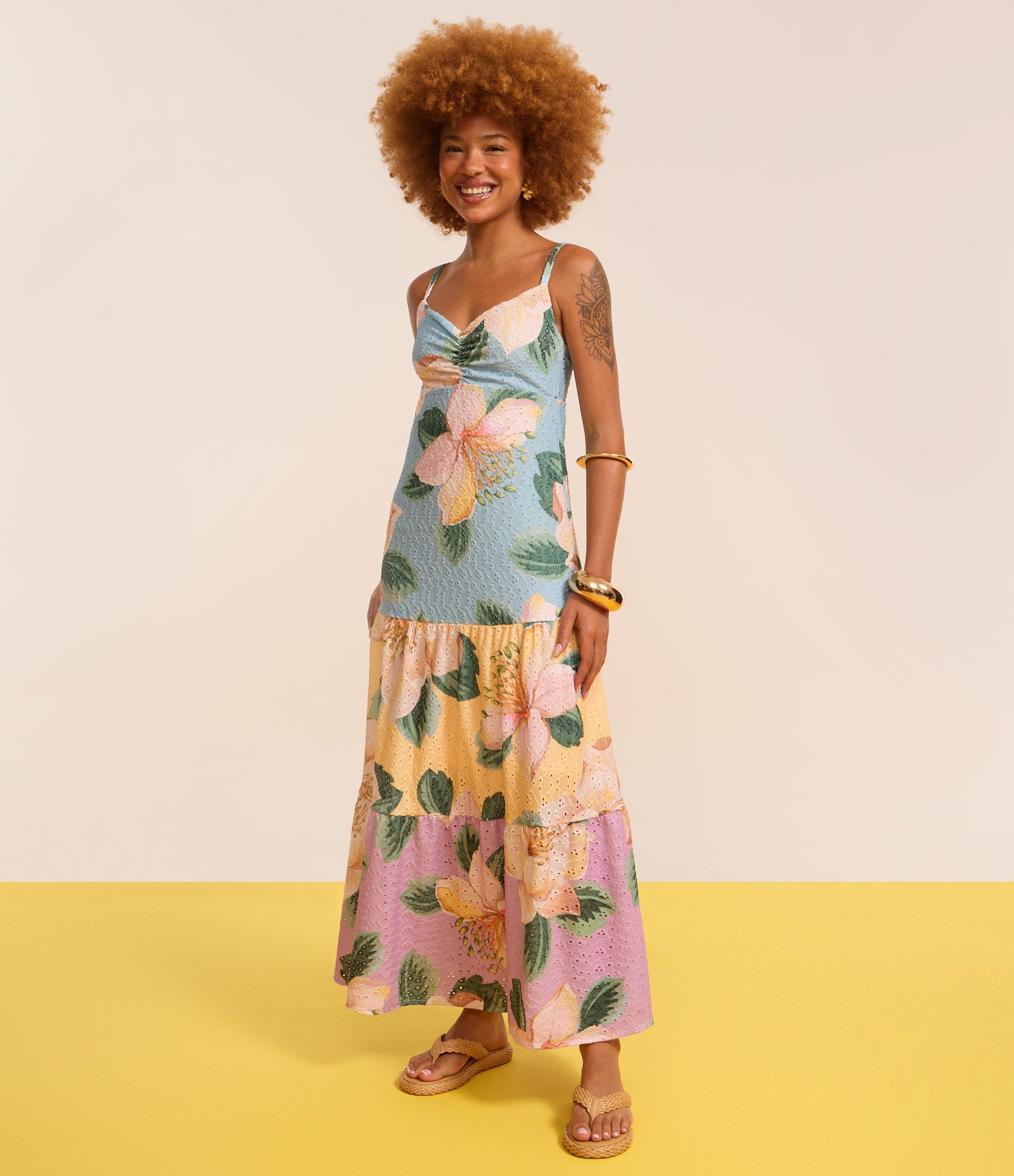 Vestido Long Midi em Laise com Estampa Frontal Multicores 5