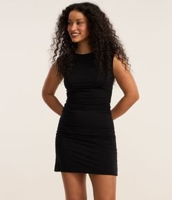 Vestido Curto sem Manga em Viscose com Franzido Lateral