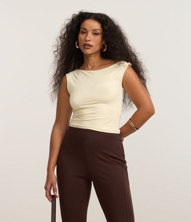 Blusa em Microfibra sem Mangas com Ombro Torcido