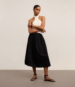 Vestido Evasê New Midi em Ribana com Gola Halter