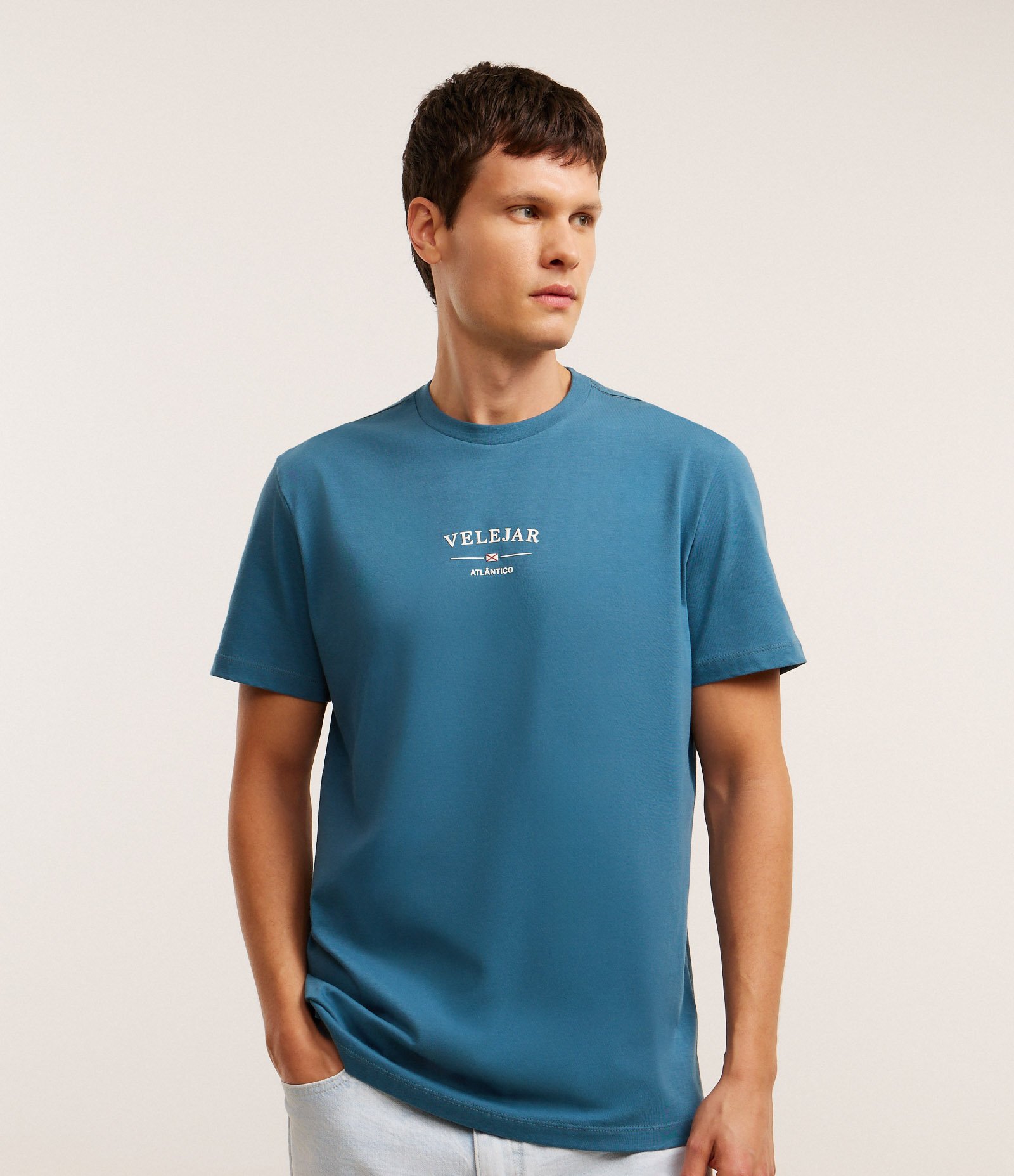 Camiseta Comfort em Algodão com Estampa Lettering Velejar Azul 1