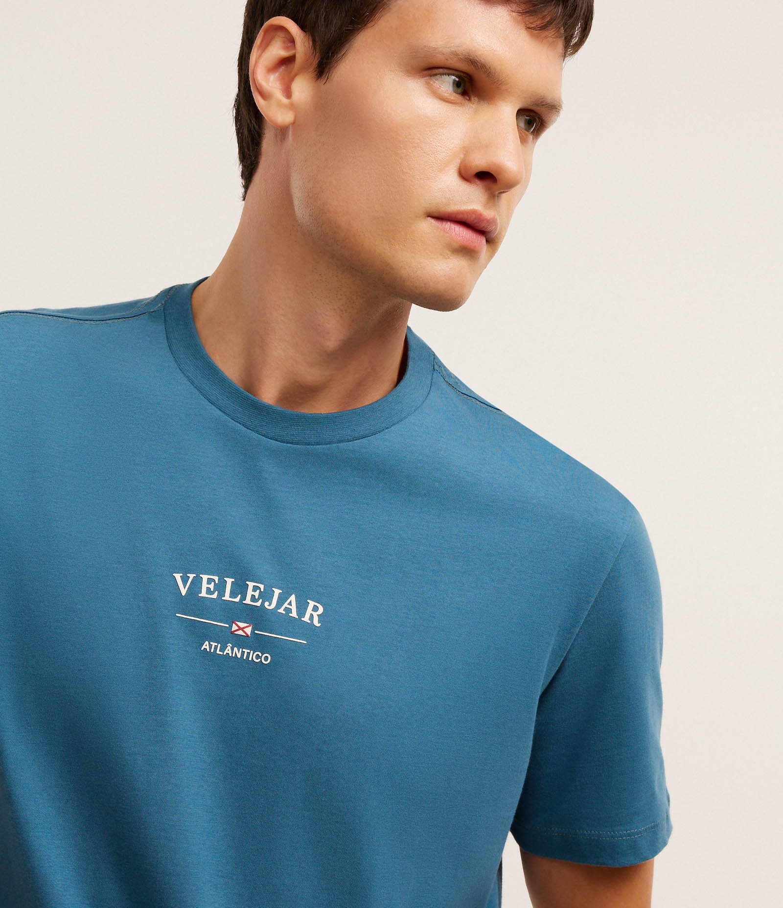 Camiseta Comfort em Algodão com Estampa Lettering Velejar Azul 4