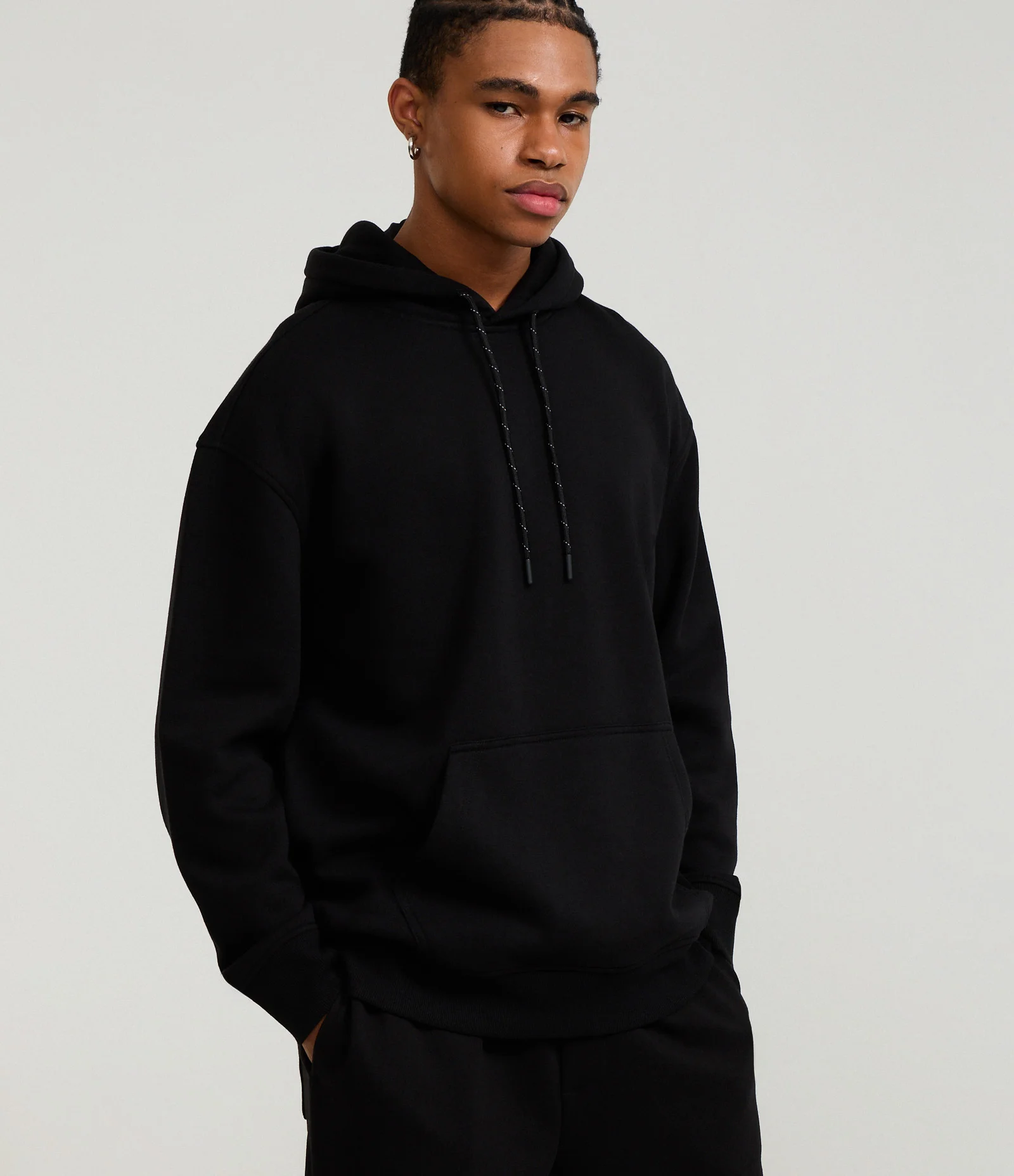 Casaco Relaxed Básico em Moletom com Forro Preto 1