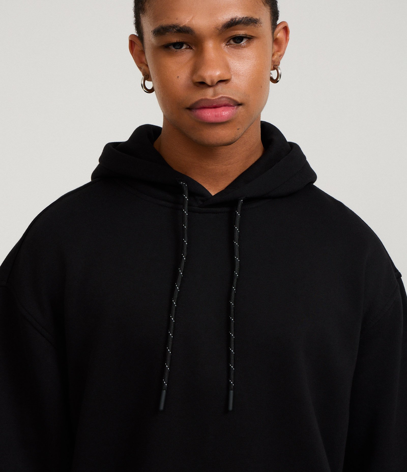 Casaco Relaxed Básico em Moletom com Forro Preto 5