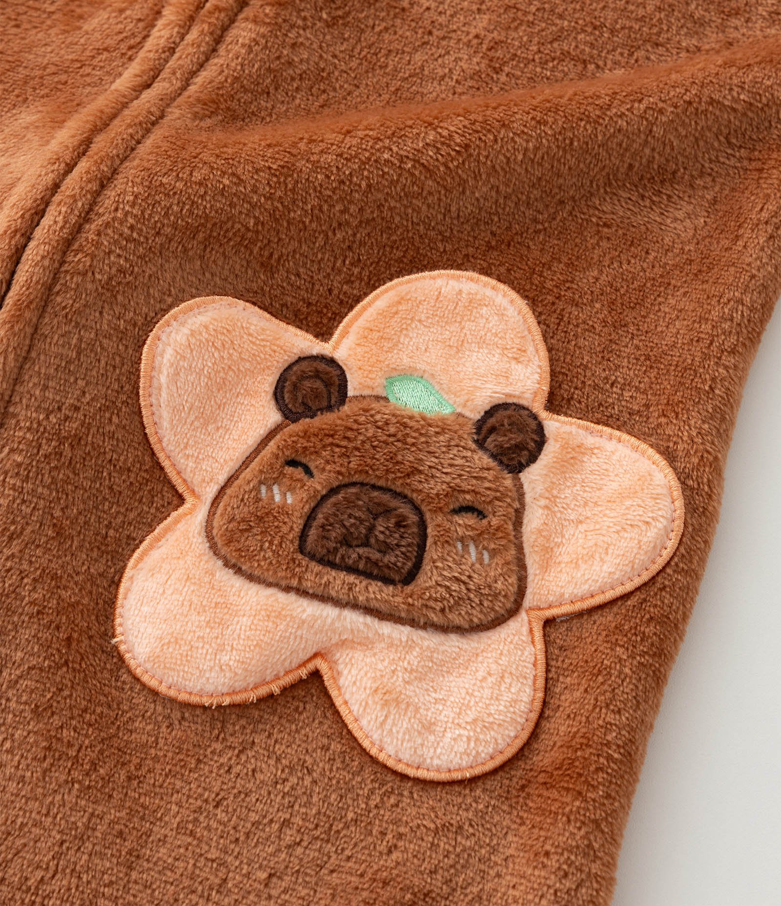 Pijama Infantil Jumper em Plush com Capuz Fantasia Capivara – Tam 4 a 14 Anos Marrom 10