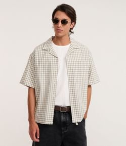 Camisa Boxy  em Tricoline Xadrez texturizada com Bordado nas costas