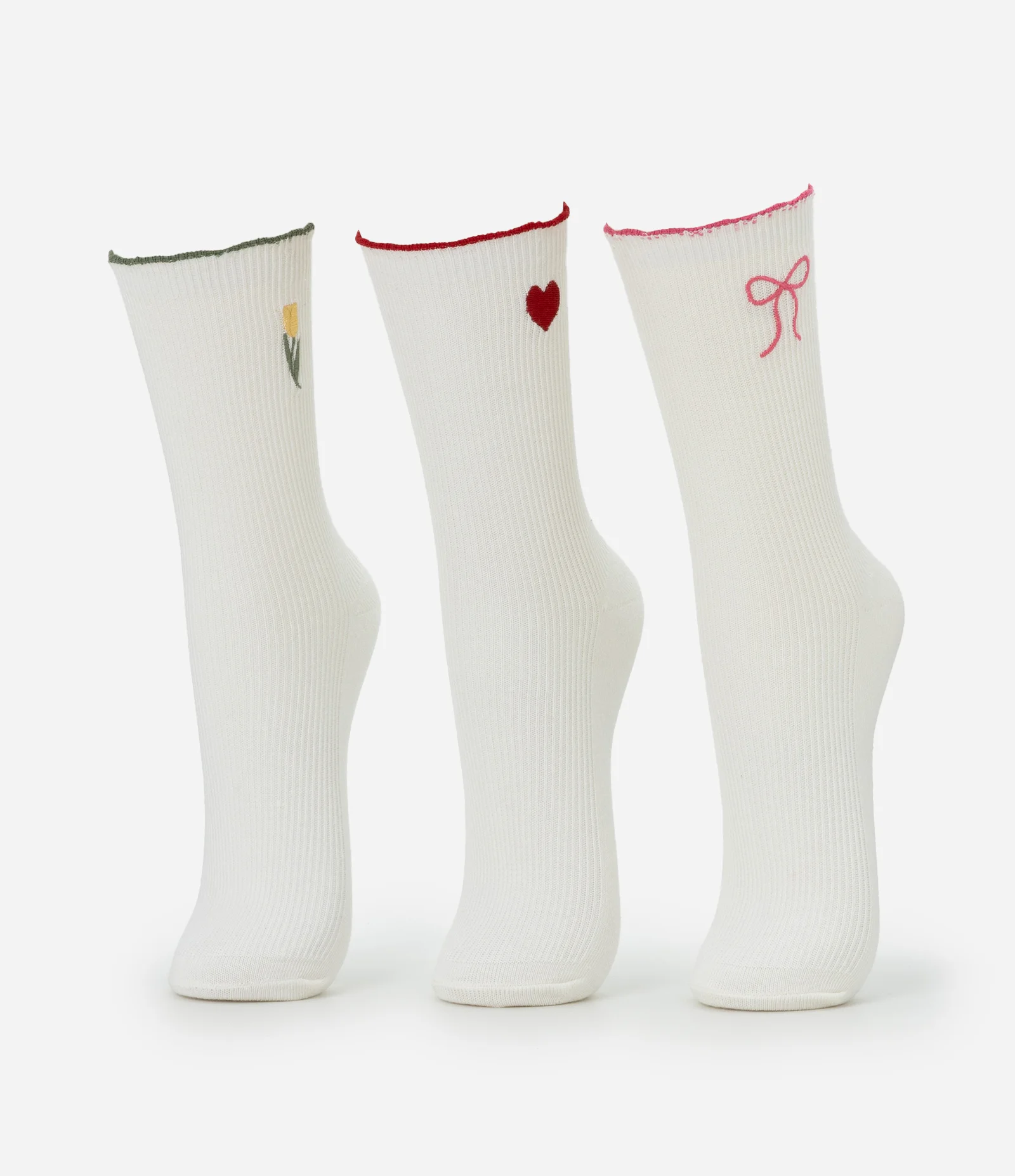 Kit 03 Meias Cano Alto em Algodão Canelado com Bordados Delicados e Frufru Branco 1