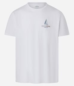 Camiseta Comfort em Algodão com Estampa de Barco e Lettering Além-mar