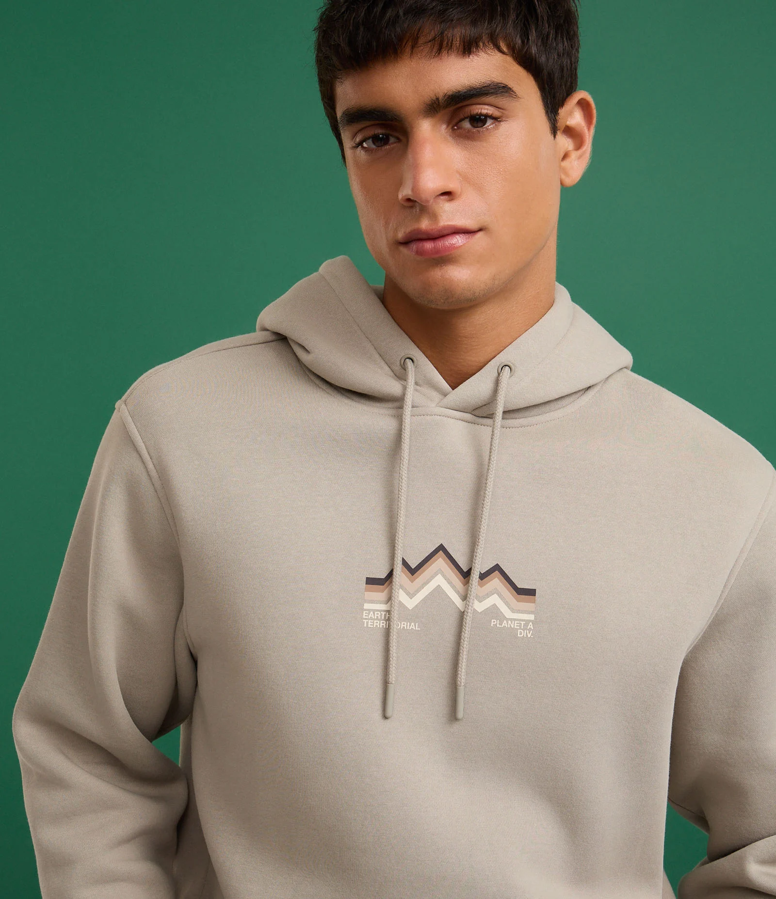 Casaco Comfort em Moletom com Felpa e Estampa Lettering Montanha Cinza 5