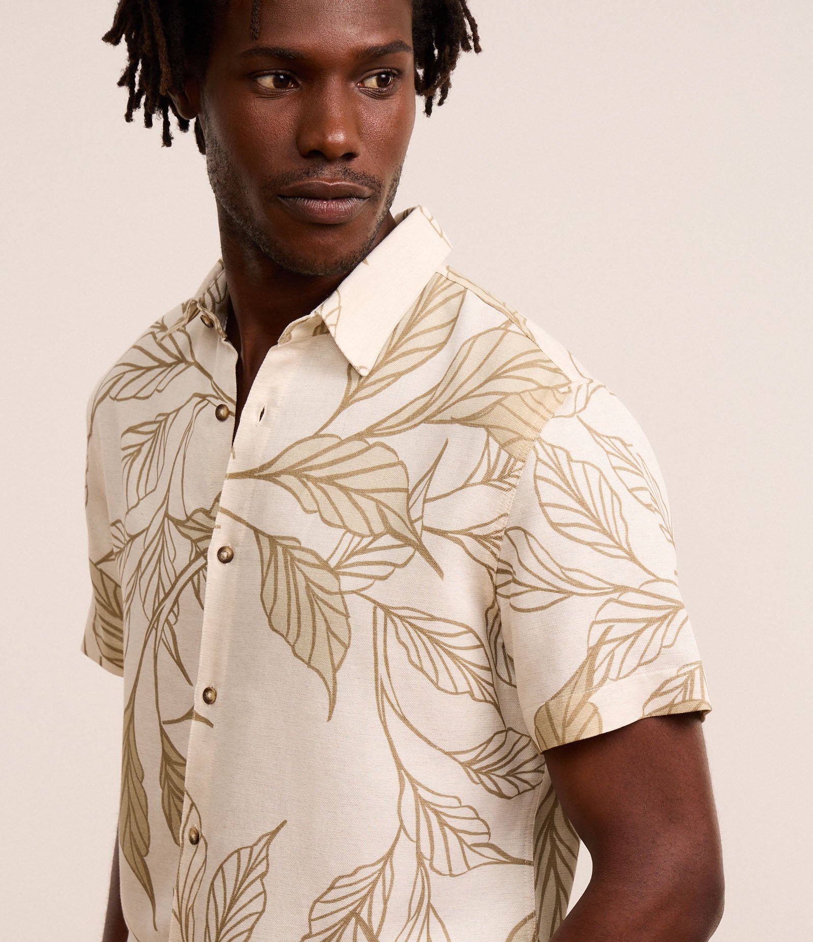 Camisa Regular em Algodão com Estampa de Folhagens Off White 4