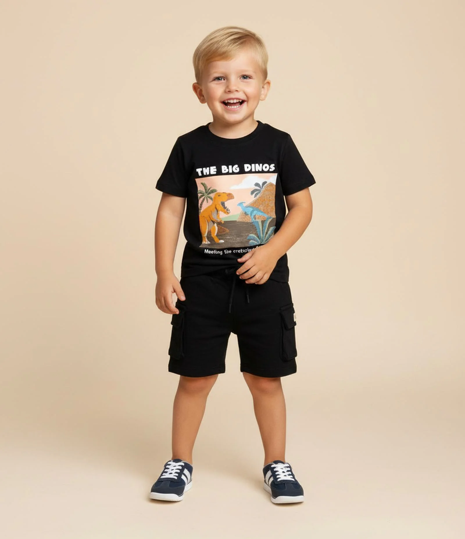 Camiseta Infantil com Estampa Dinossauros - Tam 1 a 6 Anos Preto 1