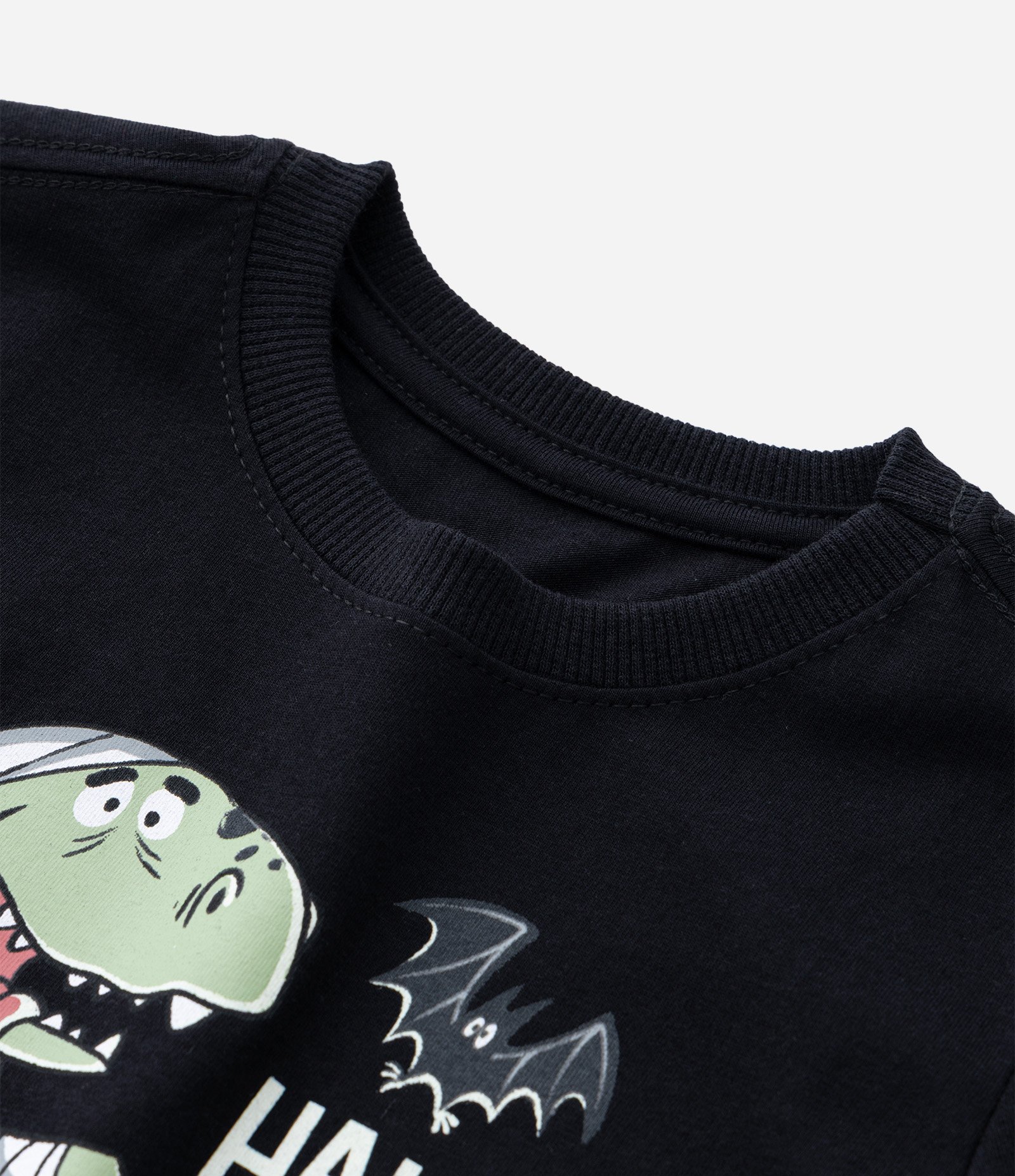 Camiseta Infantil com Estampa Dino Múmia - 1 a 6 Anos Preto 5