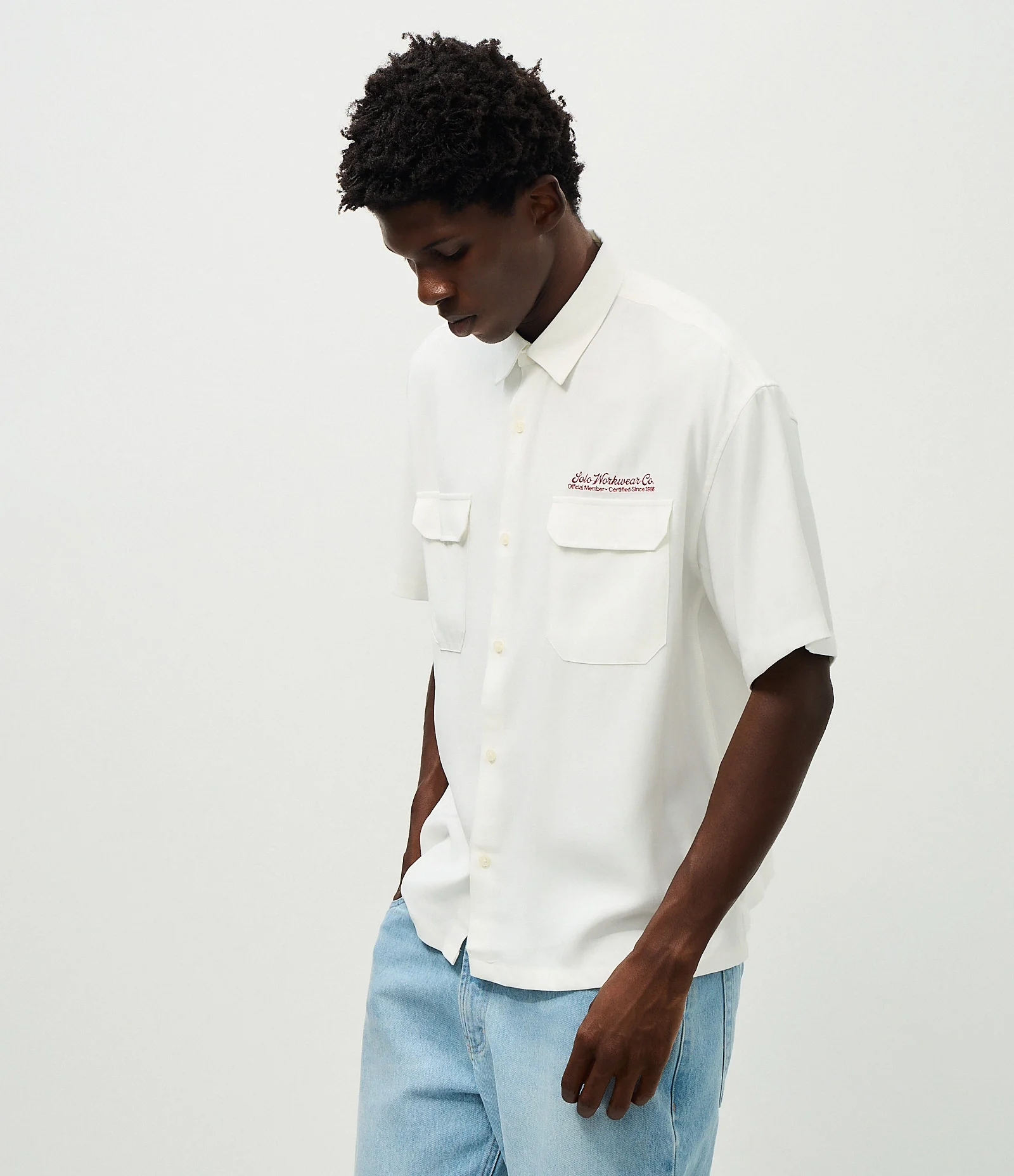 Camisa Oversized Texturizado com Lettering Bordado no Peito Branco 3