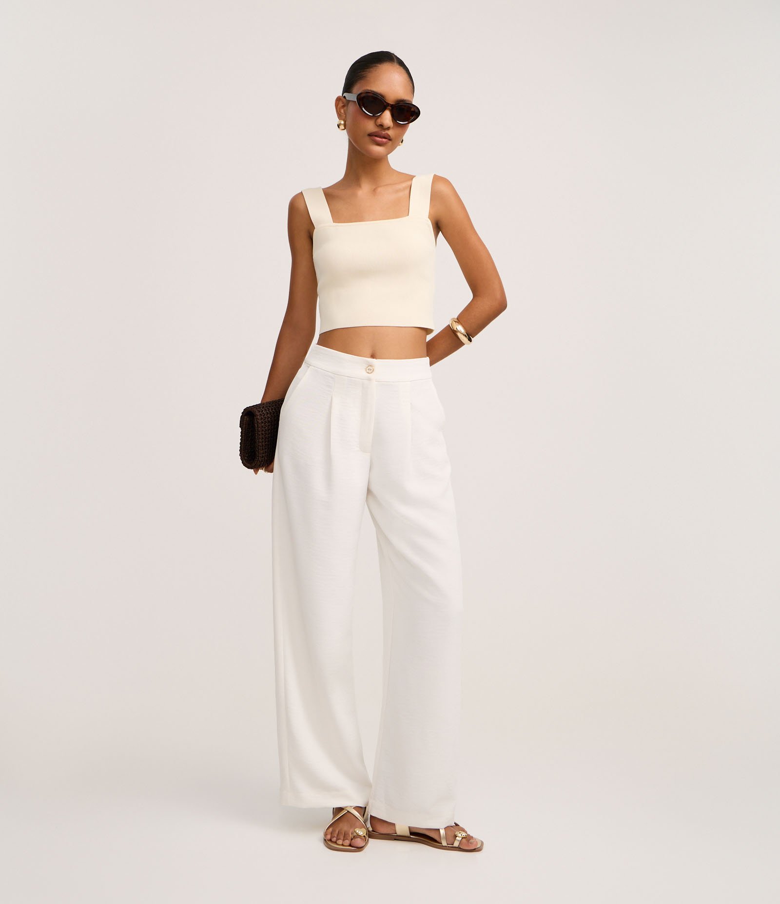 Blusa Cropped Canelada em Viscose com Decote Quadrado Off White 2