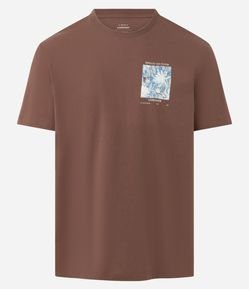 Camiseta Comfort em Algodão com Estampa Mercado das Flores